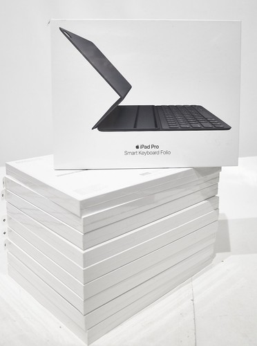 Apple smart keyboard for - ✅,
